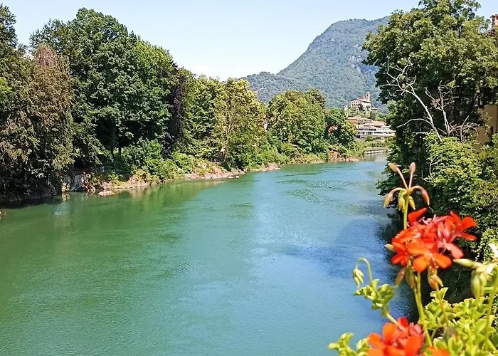 Bilocale Vecchio Borgo شقة *